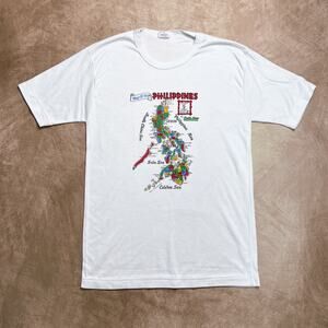 Vintage 90s M&L Map of the Philippines T-Shirt White Short Sleeve Retro Tropical